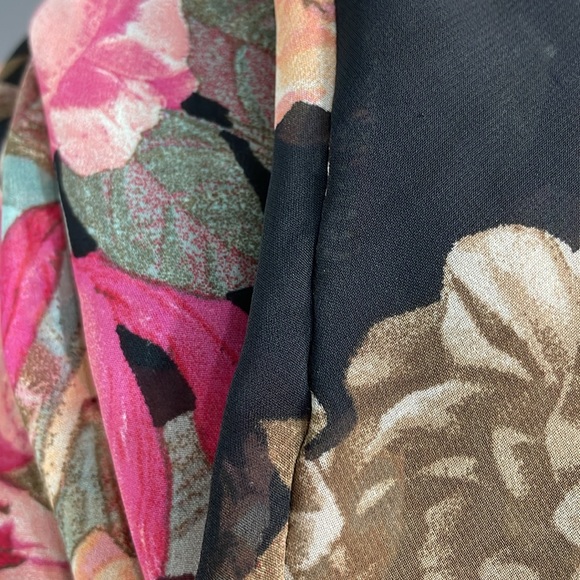 Size Large floral swing dress with beautiful chiffon bell. Body lined. USA - Picture 16 of 17